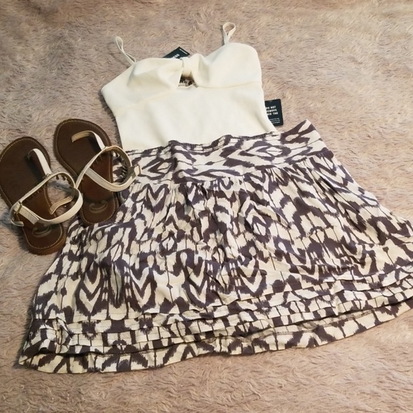 Charlotte Russe Dresses & Skirts - Print skirt